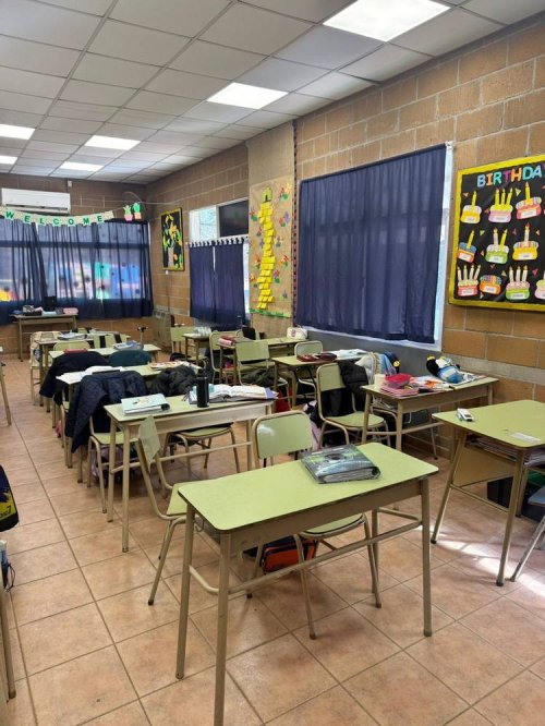 Aula bilingüe del colegio Oakwood Bilingual School cerca de San Diego Country